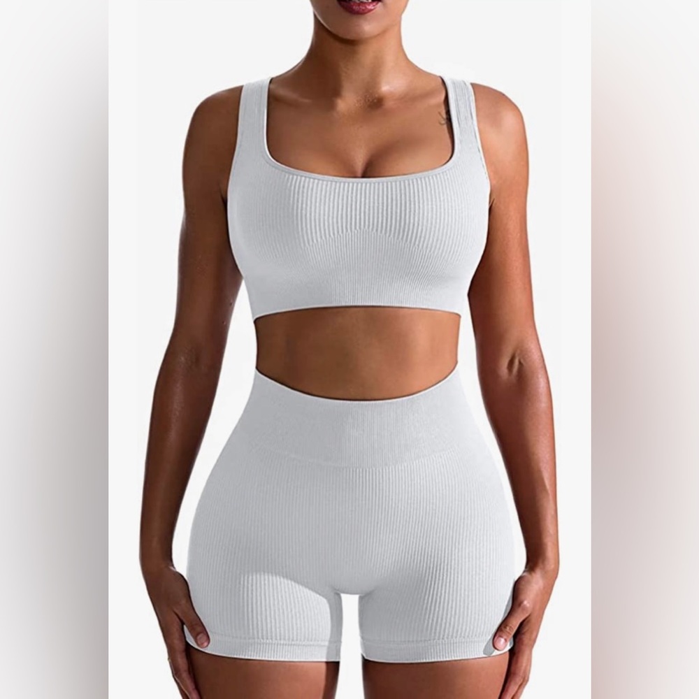Viral 2-piece Activewear Set (shorts and bra top)